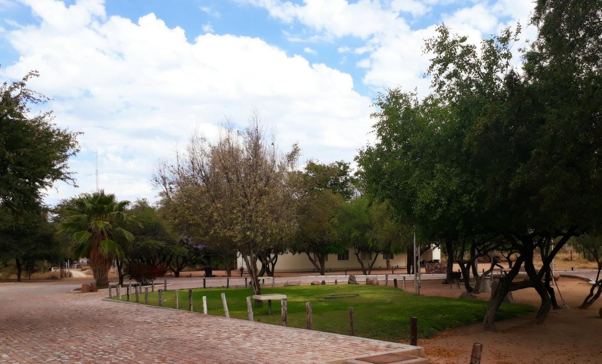Appartamento East Gate Rest Camp Buitepos Esterno foto