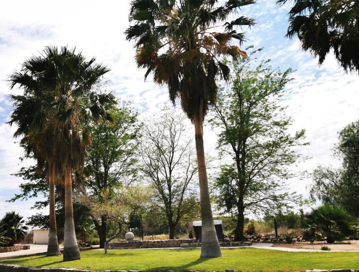 Appartamento East Gate Rest Camp Buitepos Esterno foto