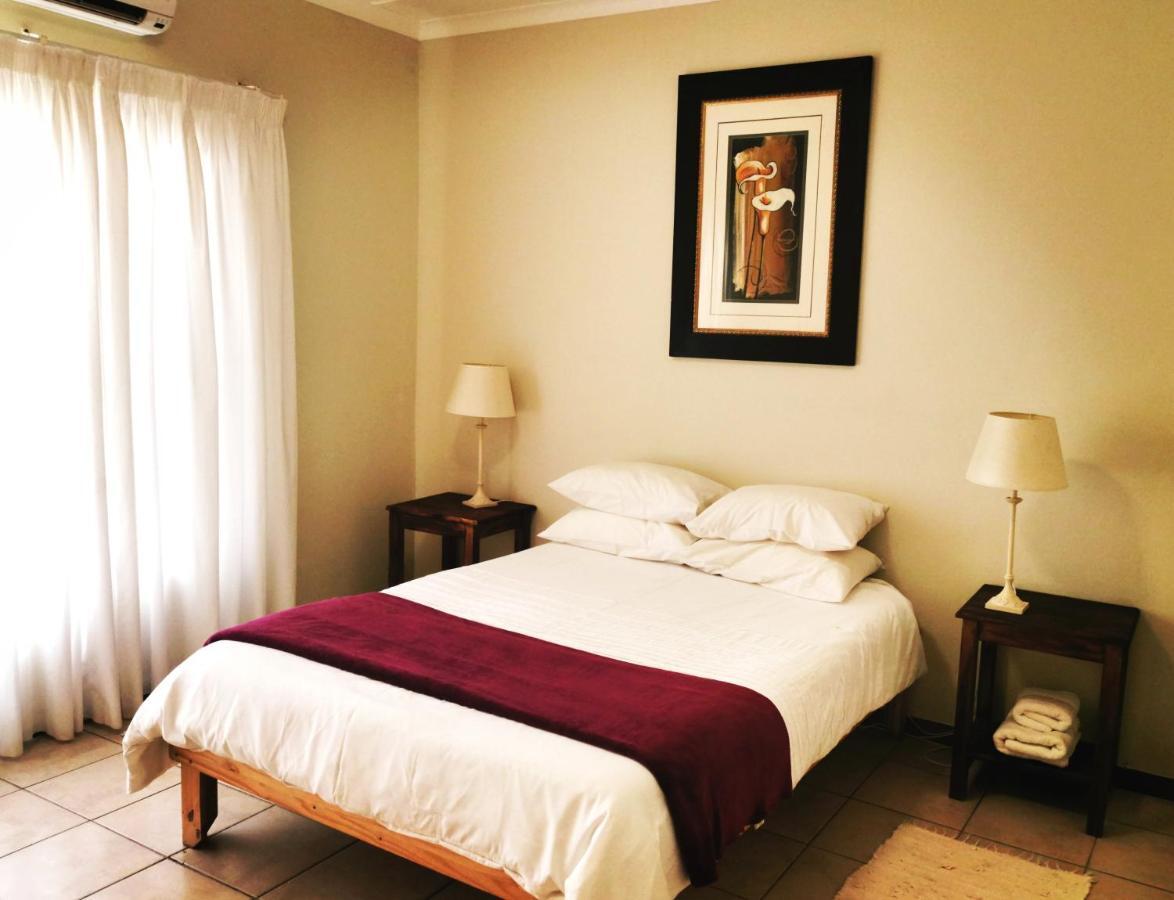 Appartamento East Gate Rest Camp Buitepos Esterno foto