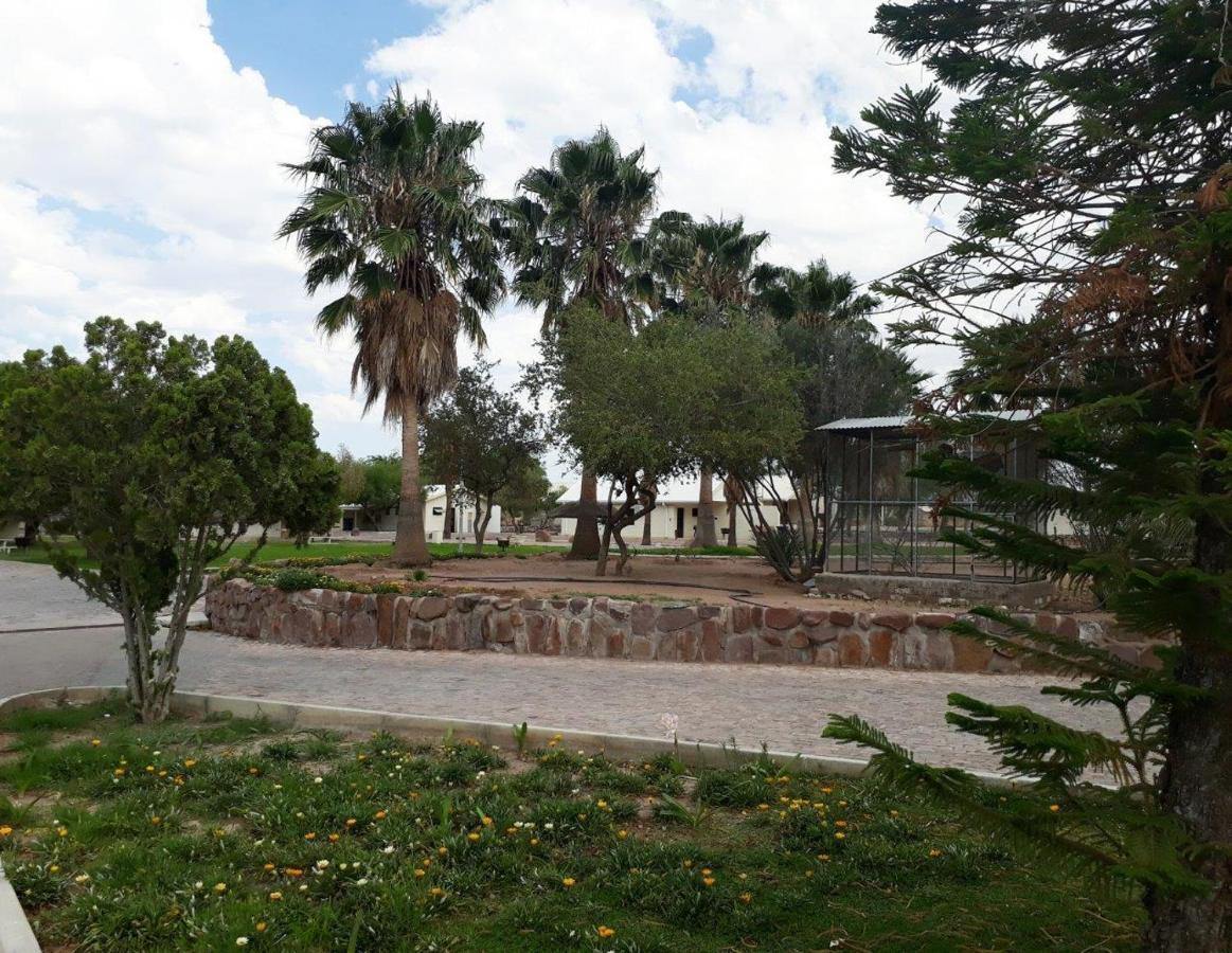 Appartamento East Gate Rest Camp Buitepos Esterno foto